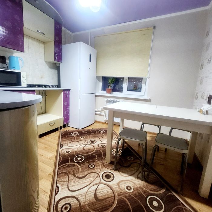 По часам Кунаева .