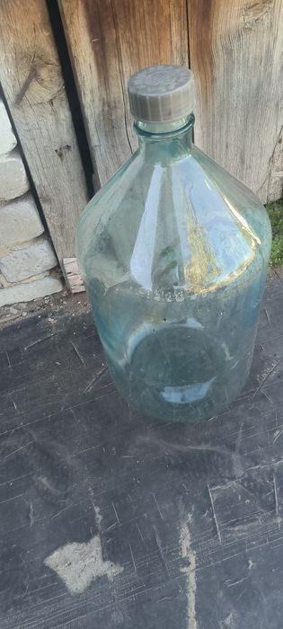 Продам стеклянную 20л бутыль