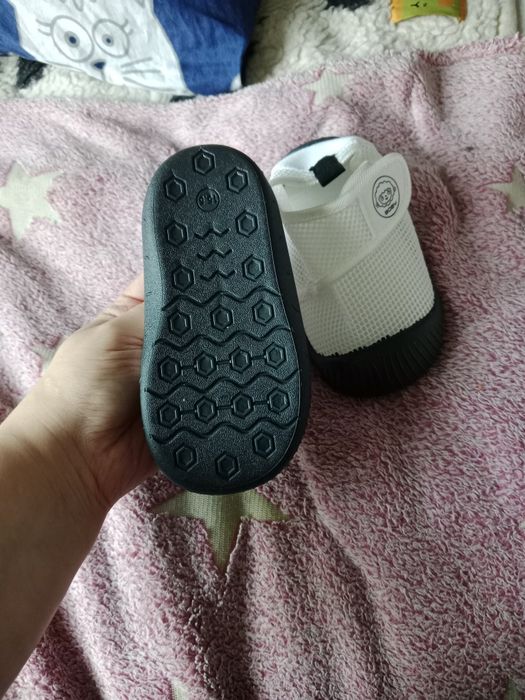 Продам детские летние башмачки