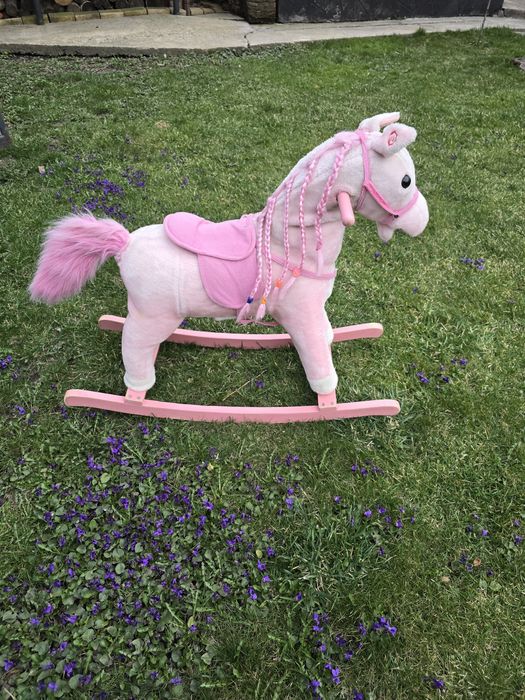 Детские игрушки .