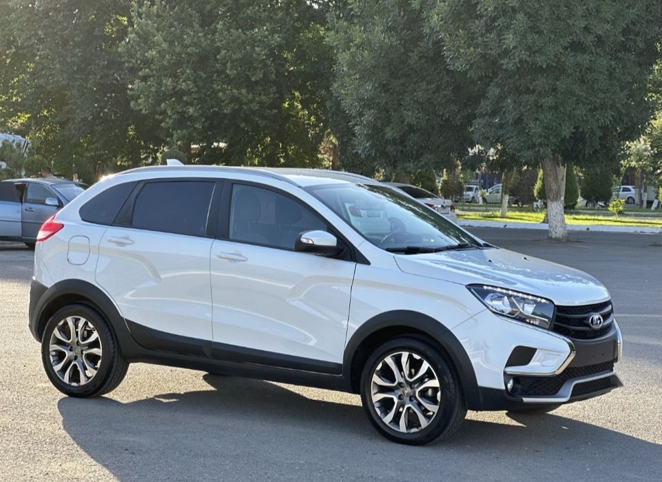 Лада храй кросс 2020/2021