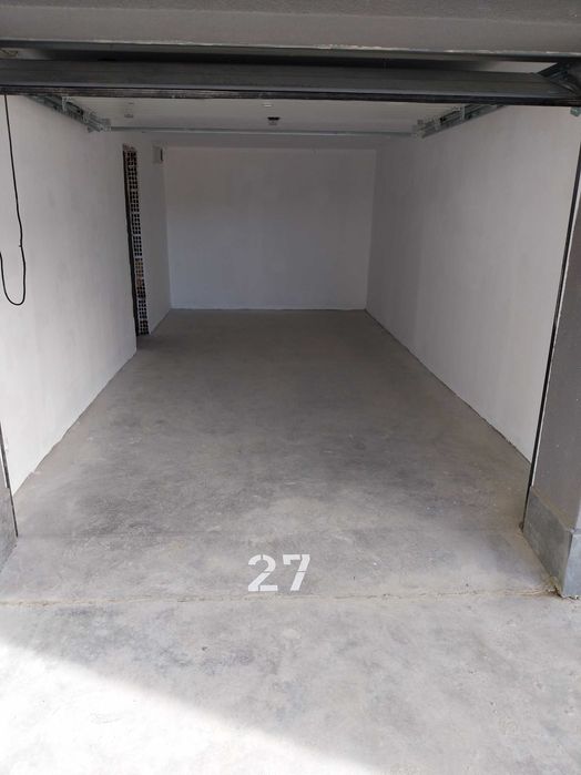 Дава се под наем Гараж / Паркомясто в София, Кръстова вада - 29 кв.м за 149.43 € - Снимка #2