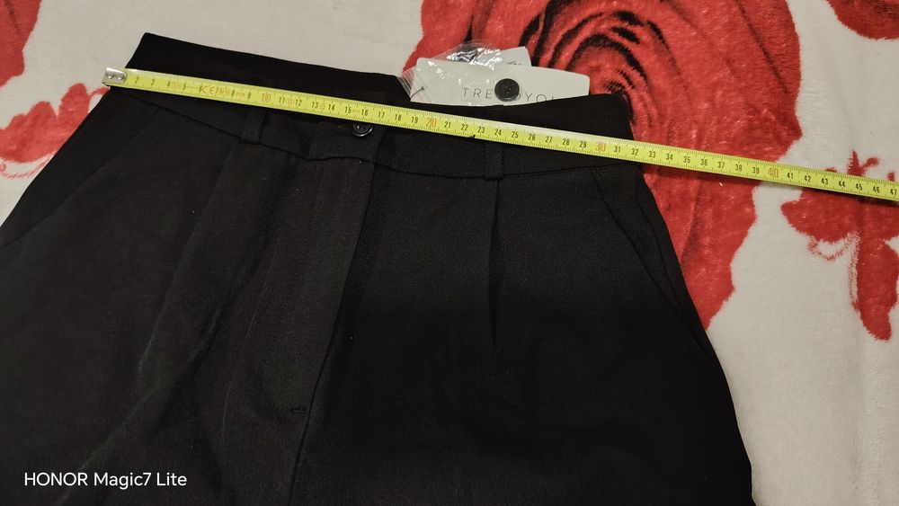 Pantalon negru elegant