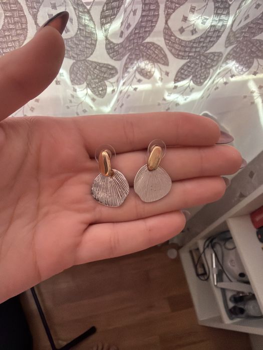 Серьги с заклёпкой