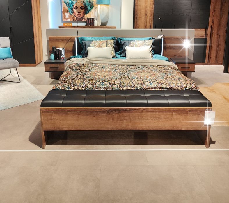 Спалня Белвю 180/200 с тапицирана табла, 2 нощни шкафчета и LED осветл