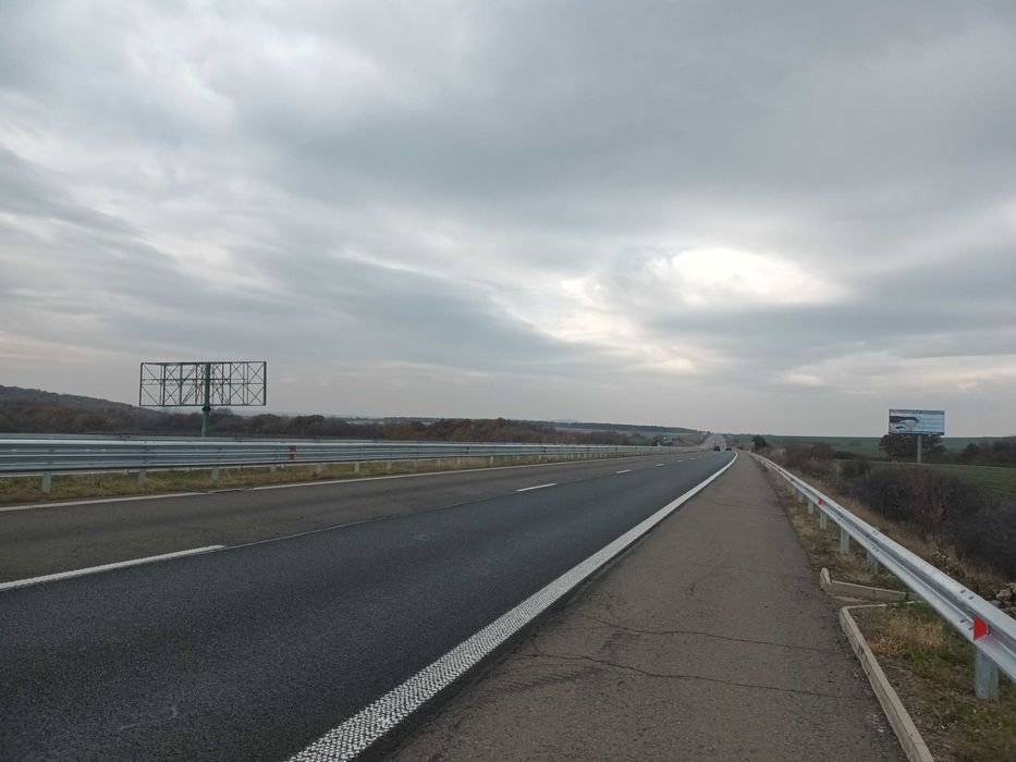 Парцели на магистрала ТРАКИЯ с Билбордове