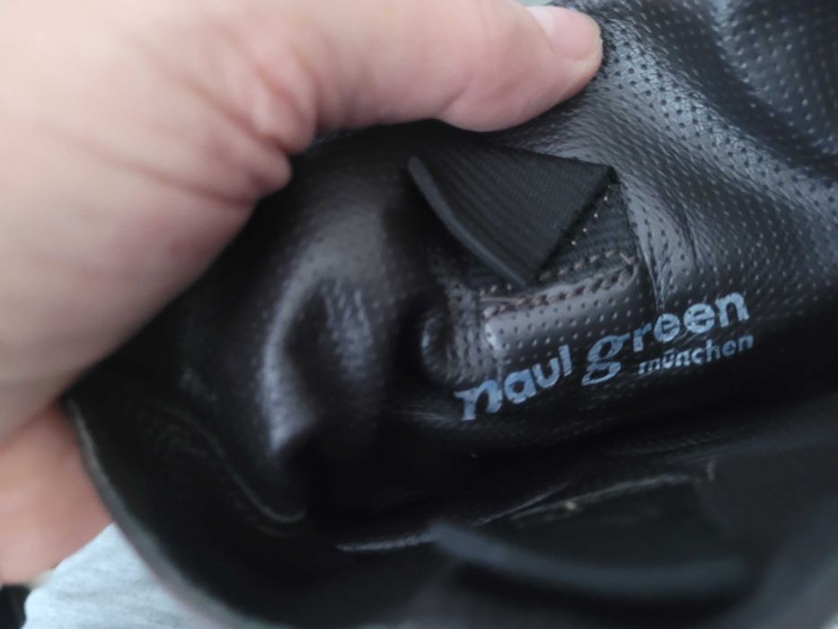 Botine din piele intoarsa