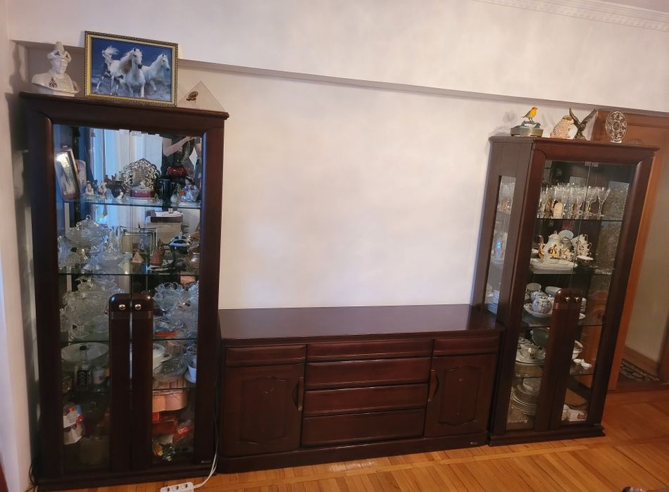 Продам сервант не дорого качество супер