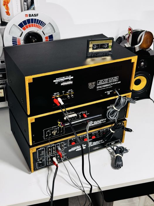 Linie audio 3 corpuri  AKAI-AM2600,AT2600,GXC709D-ampli,deck,tuner !