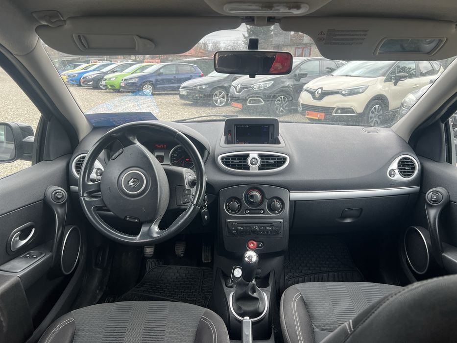 Renault Clio 3 an 2010 benzina 1.2 recent inmatriculat Ro