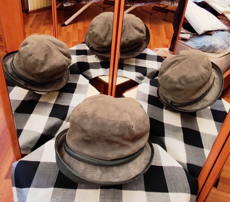 Продам женские шапки б/у