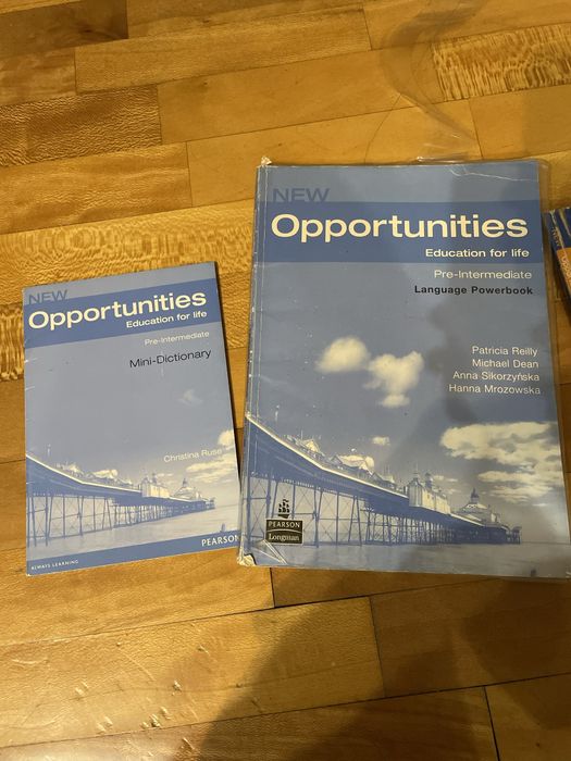 2 книги New opportunities. Pre-intermediate