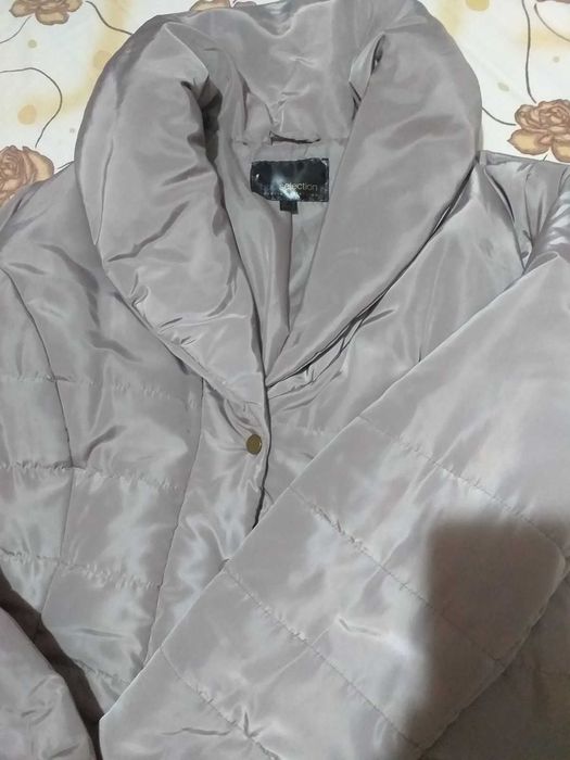 Geaca femei/bej/model deosebit