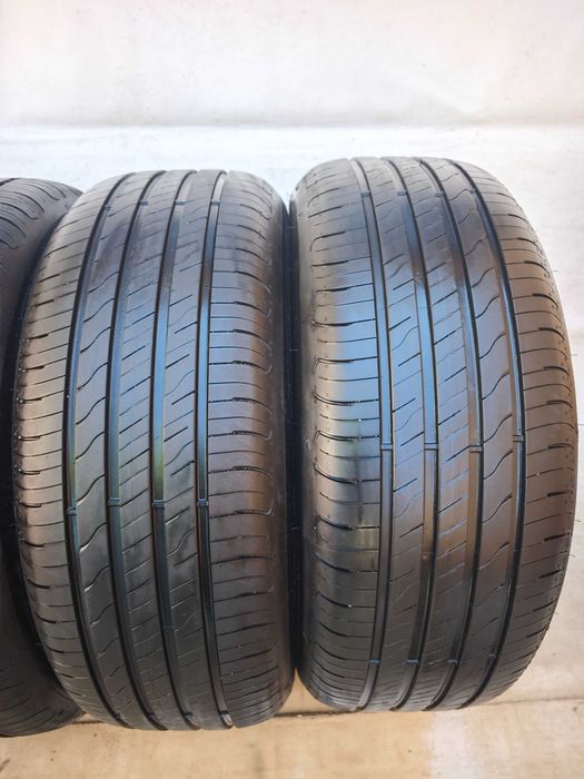 Anvelope 215/55/17 vara Goodyear an 2025