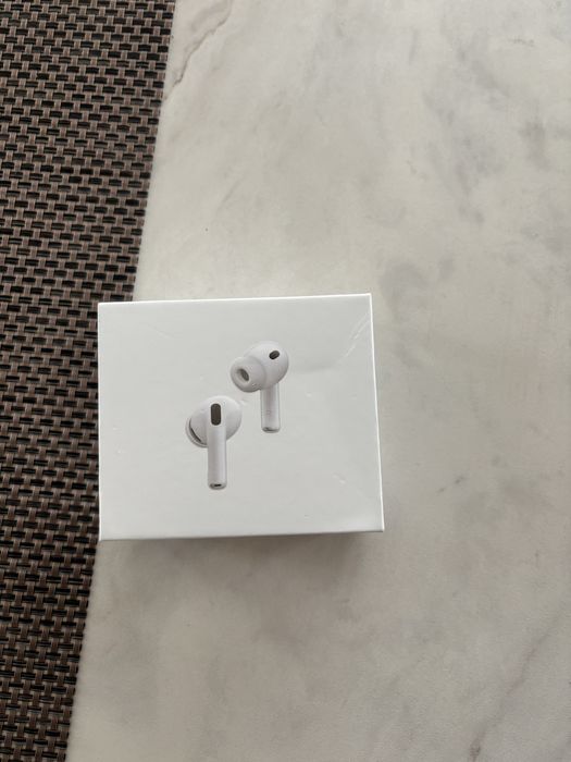 Vând AirPods Pro 3 cu factura– originale, noi, sigilate
