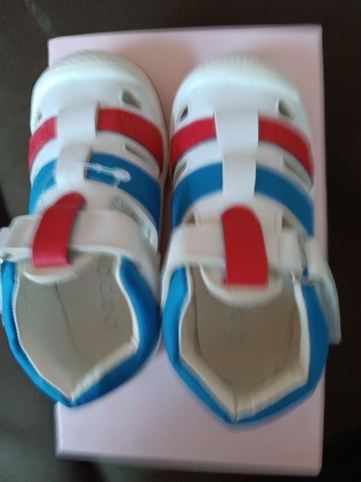 Нови детски сандали