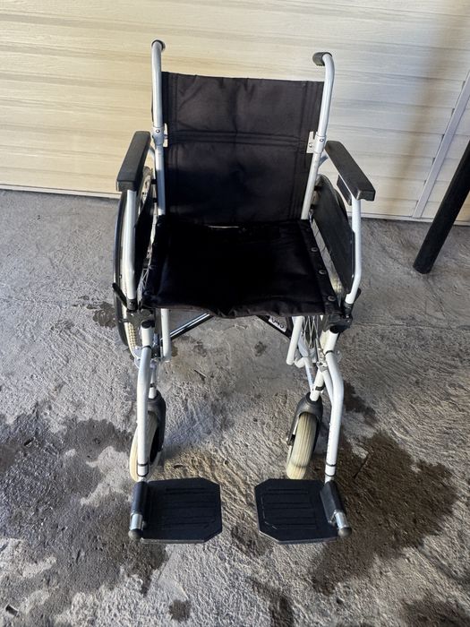 Доставка есть каляска продам