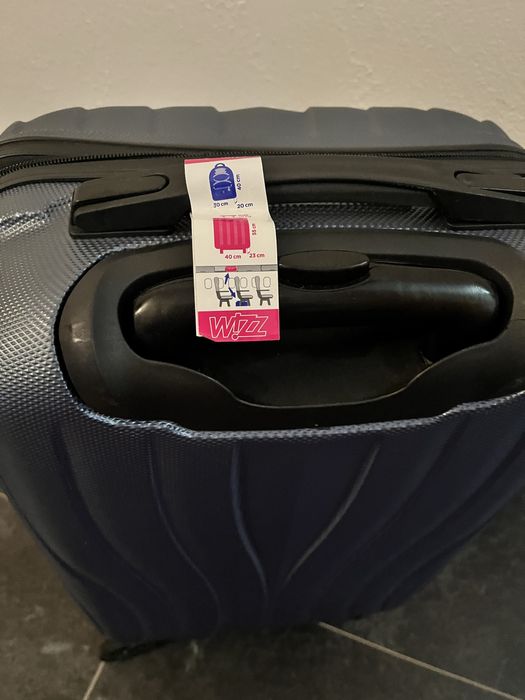 Куфар - пътнически, малък от пластмаса