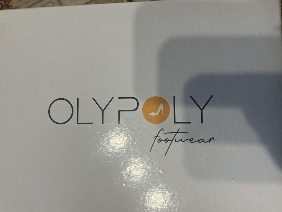 Продаю новые туфли