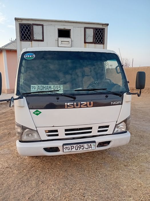 Isuzu 2012 yil probegi 750000 mator moy yemaydi 6 ta 100 talik gaz bal