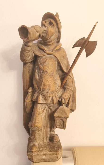 Statuetă  Străjer  h 55 cm