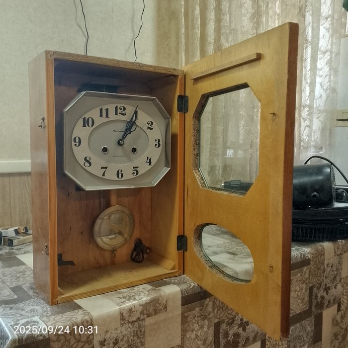 Часы настенные с боем