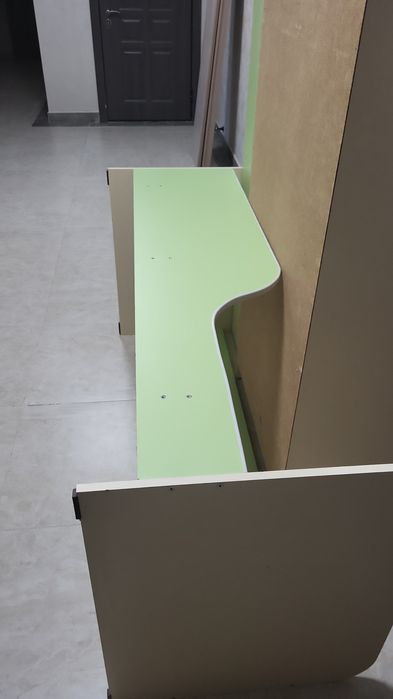 Детский шкаф и диван