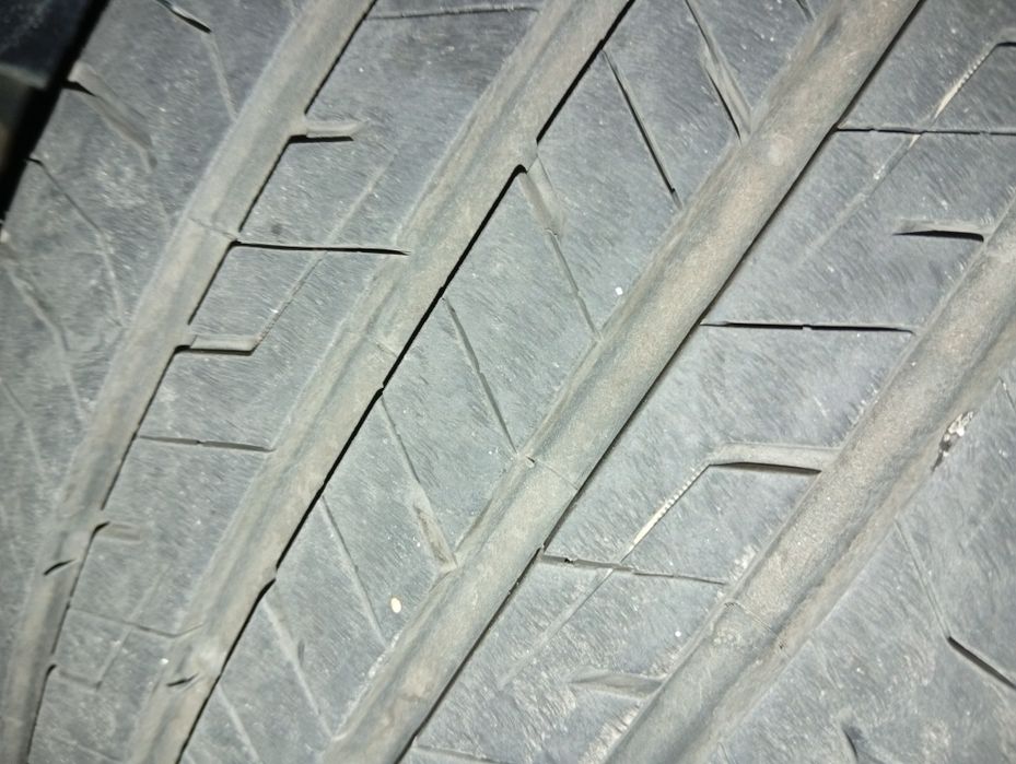 Продам летнею резину