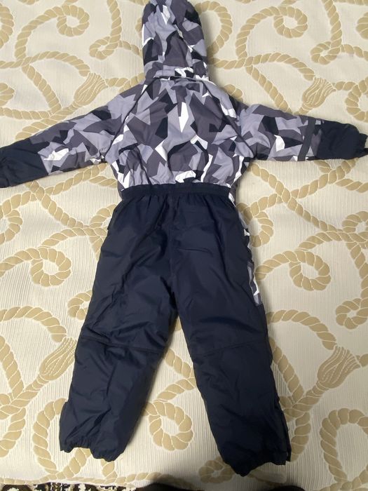 Продам детский зимний комбинезон Crockid