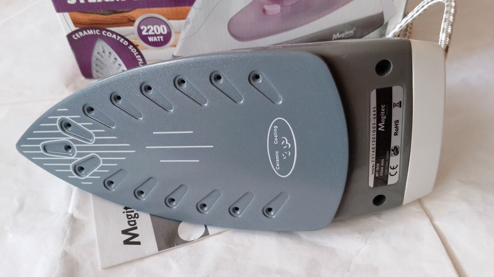 Fier de calcat talpa ceramica  ca Noua Cutie+Manual