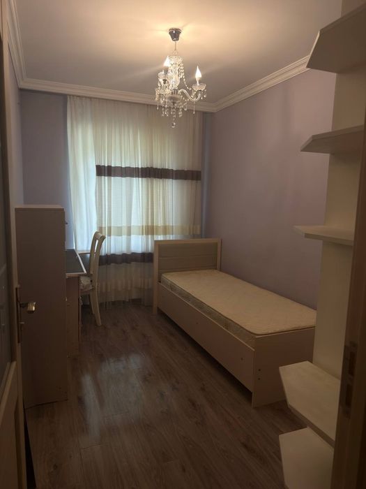 Квартира продается 4/1/4 на Паркентском