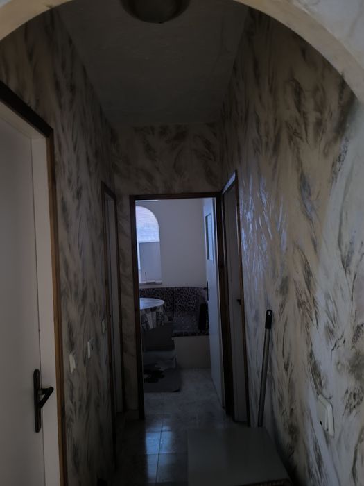 Дава се под наем Тристаен апартамент в Велико Търново, Зона Б - 78 кв.м за 306 € - Снимка #1