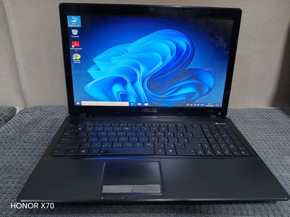 Ноутбук Asus в отличном состоянии
