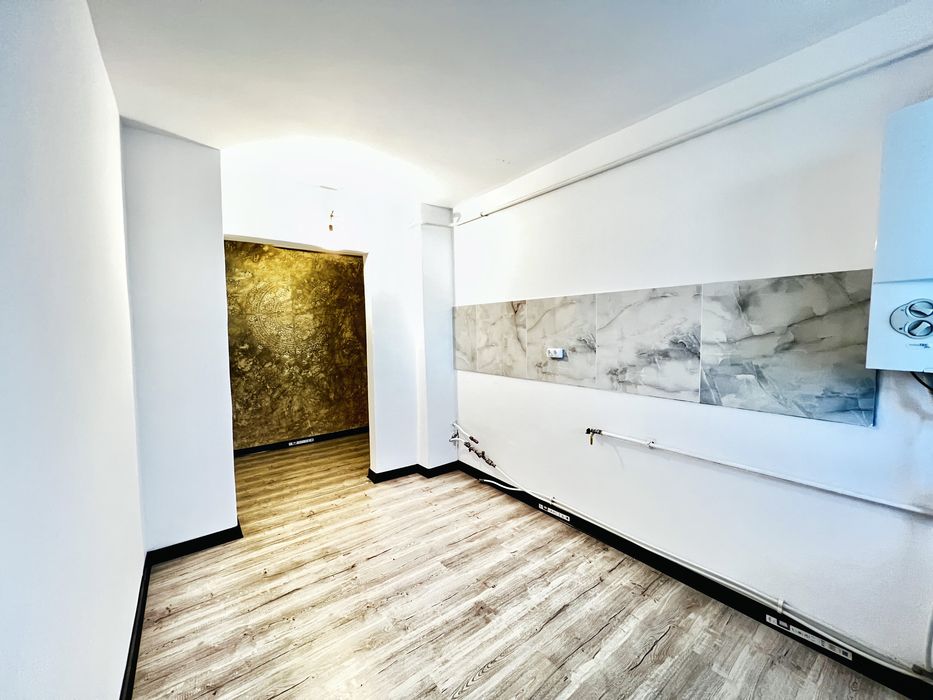 Vand Apartament Decomandat in Tecuci