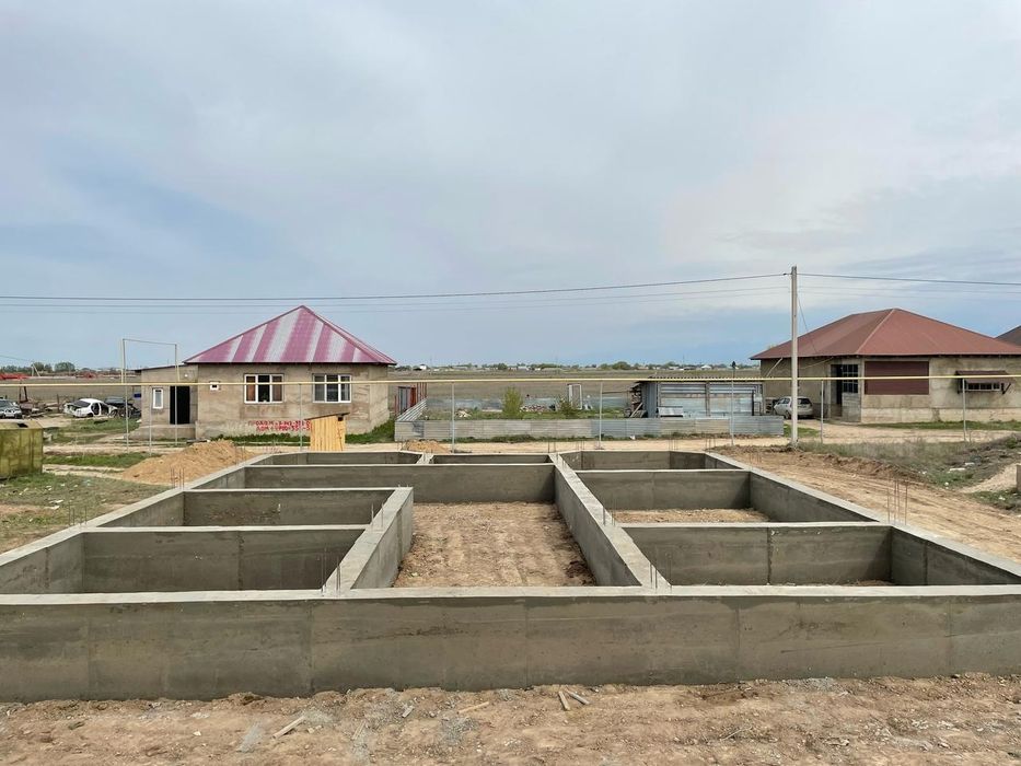 Фундамент заливаем