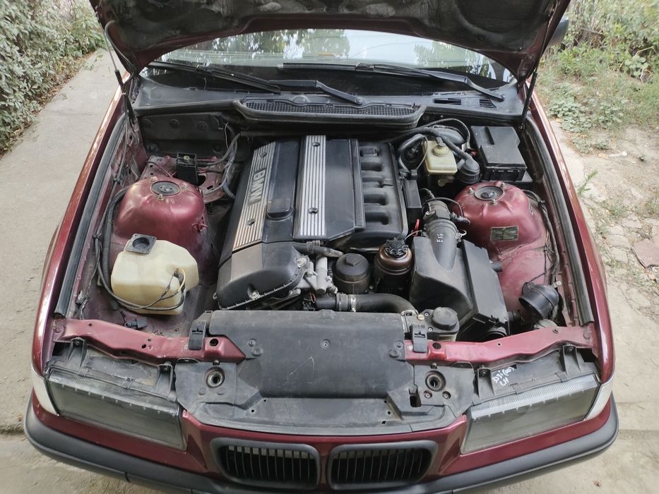 Продам BMW е36 м52 2.5л