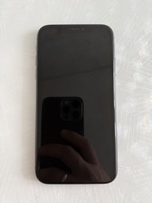 Айфон 11 продам