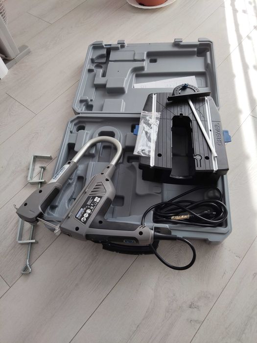 Ferăstrău pentru bricolaj Dremel