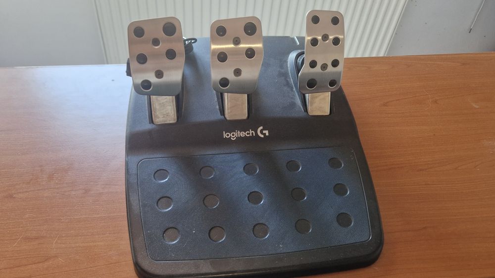 Logitech G29 + schimbător de viteze