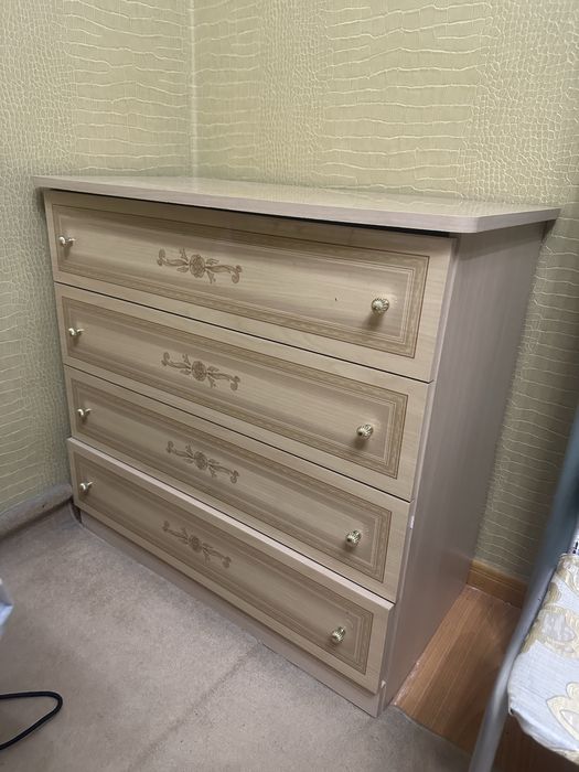 Спальный гарнитур