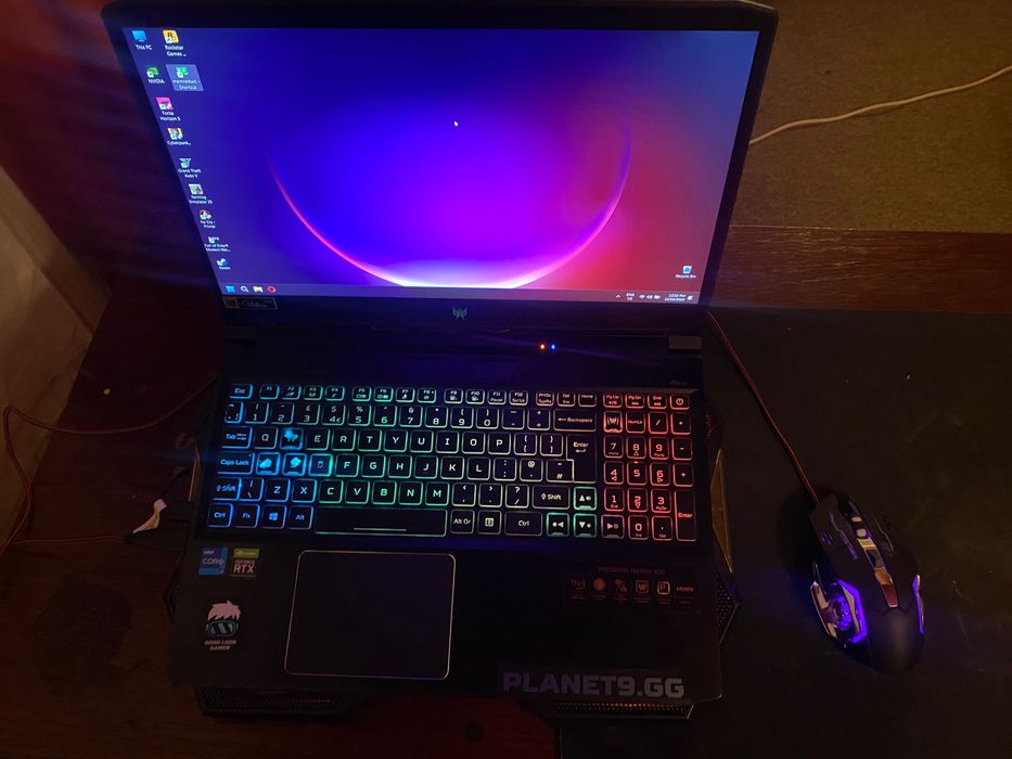 Vând Laptop din gama “PREDATOR TRITON 300”