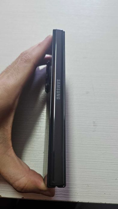 Samsung Galaxy Z Fold5