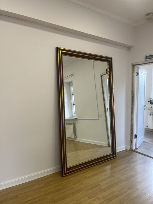 продаи срочно зеркало