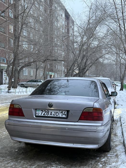 Продам BMW E38 2.8
