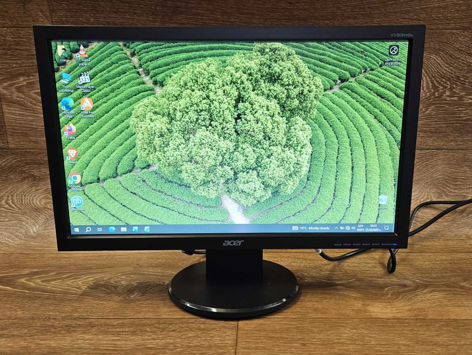 Монитор Acer V193HQL – Надежден и икономичен LED дисплей за офис и дома