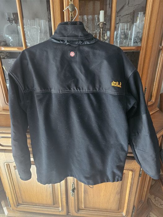 Куртка Jack wolfskin.  Ветровка