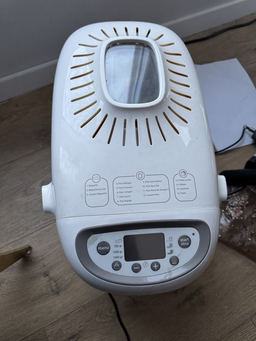 Aparat Moulinex 1600W – defect, NU pornește – pentru piese