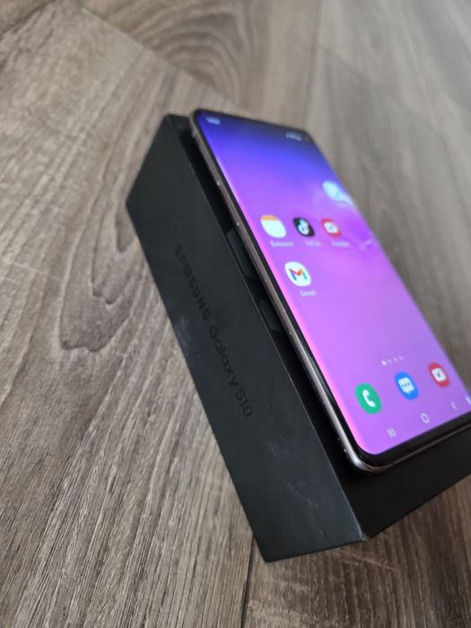 samsung s10 в хорошем сост