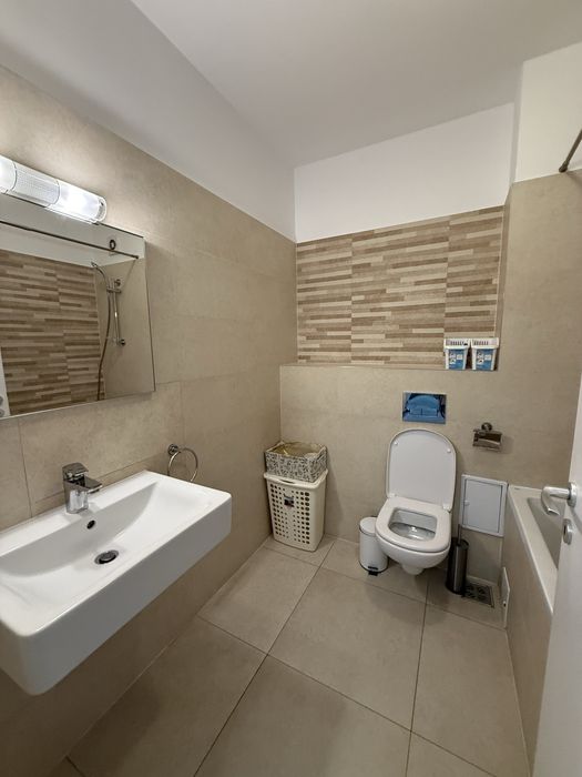 Inchiriez apartament CARTIER TRACTORU