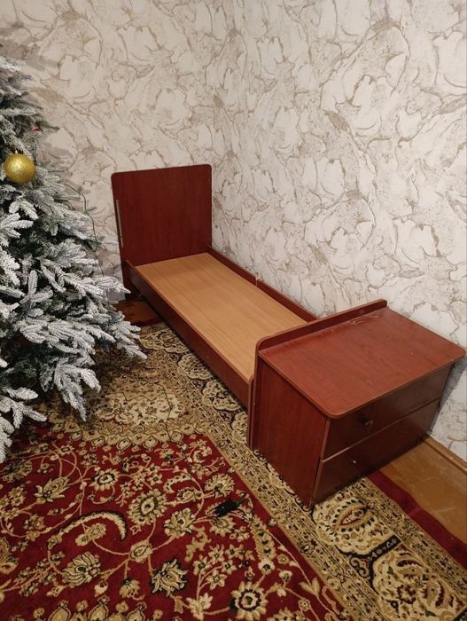 Односпальные детские кровати в хорошем состоянии есть небольшой торг